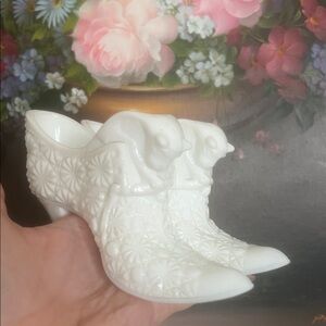 2 x Vintage Elegant Milk White Ceramic Shoe Figurines